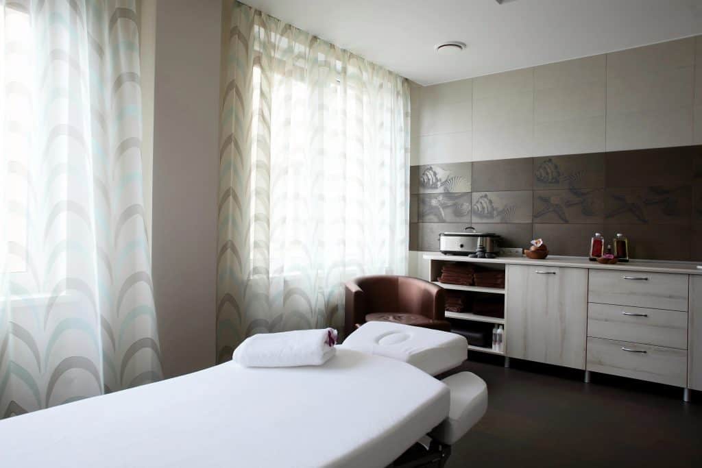 mpu-massage-room-1024x683.jpg