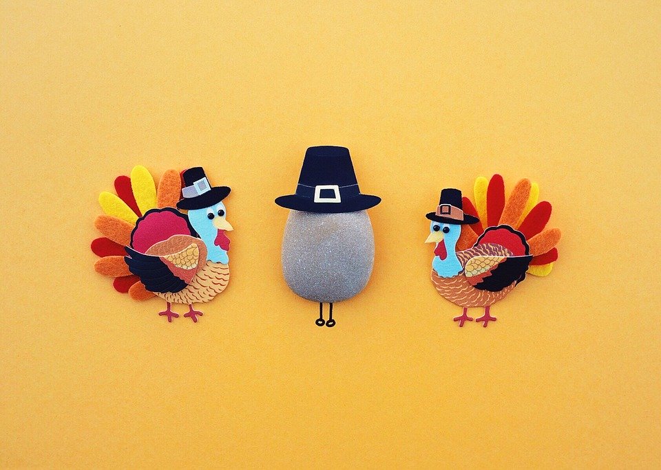 13 Thanksgiving Jokes and Quotes