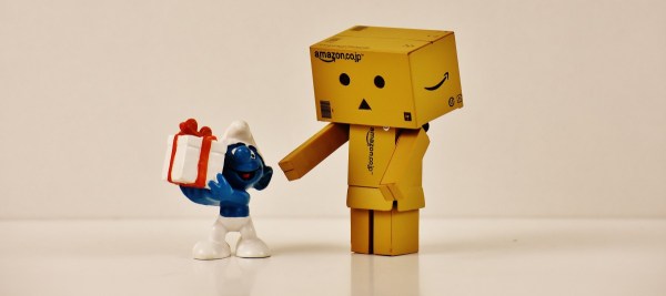 danbo_smurf_gift_give_made_love_surprise_figure-1187773.jpg
